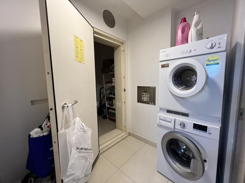 Yard with Household Shelter