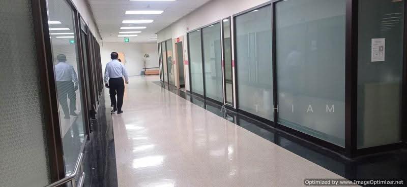 IMM Building, 2 Jurong East Street 21, Boon Lay / Jurong / Tuas, 1,108 sqft, Light Industrial (B1) For Rent, by Alvin Chua Thiam Siew, 24921061 - Corridor - CommercialGuru.com.sg