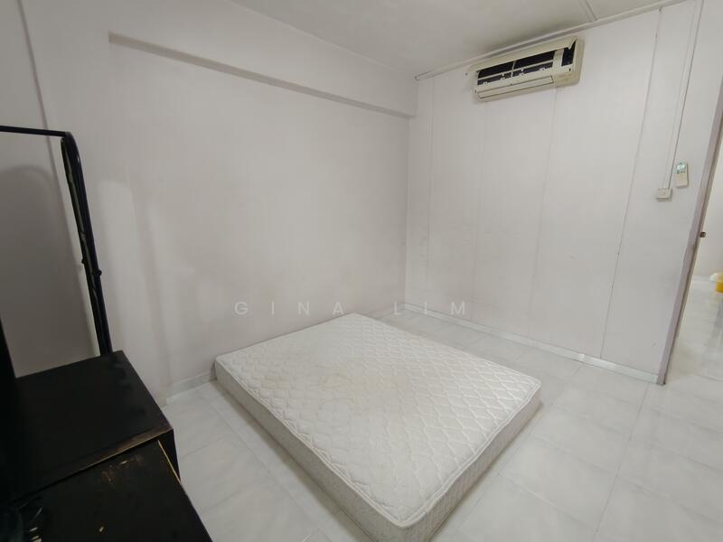 For Rent - 319 Tampines Street 33