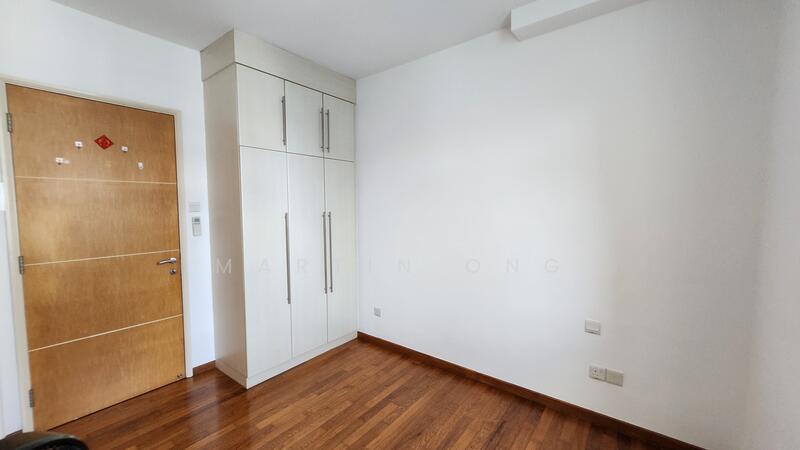 For Rent - The Champagne