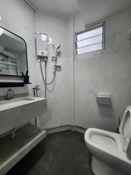 For Rent - 259 Jurong East Street 24