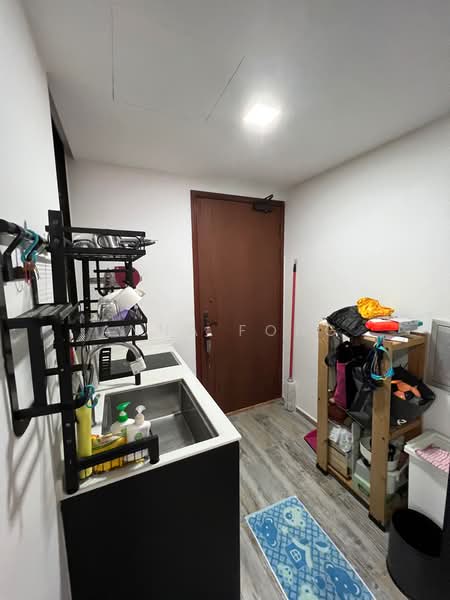The Mayfair, 5 Jurong East Street 32, 3 Bedrooms, 1,184 sqft, Condominium For Rent, by Anna Fong, 24923702 - PropertyGuru.com.sg