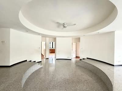 For Rent - The Draycott