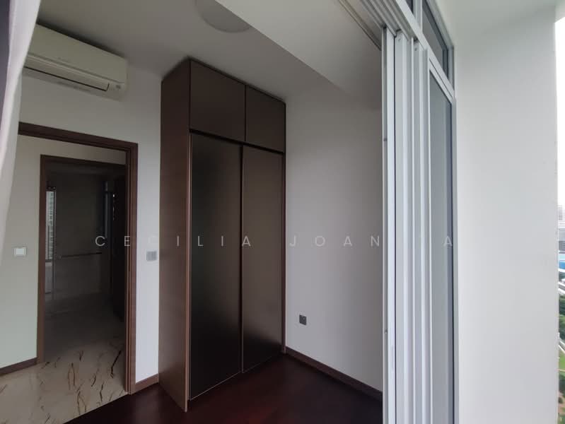 Queens Peak, 3 Dundee Road, 2 Bedrooms, 775 sqft, Condominium For Rent, by Cecilia Joanita, 24926395 - PropertyGuru.com.sg