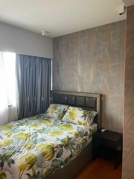 Kingsford Waterbay Condominium For Sale at S$ 1,098,000 | PropertyGuru Singapore - Master Bedroom