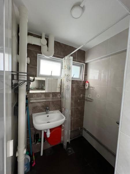 46 Marine Crescent, 46 Marine Crescent, East Coast / Marine Parade, 2 Bedrooms, 750 sqft, HDB Flat For Rent, by Sharon Foo, 24928209 - PropertyGuru.com.sg
