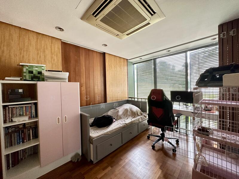 For Rent - Immaculate 3 Sty Watten Estate Road