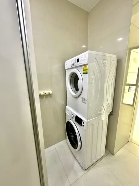 d'Leedon (Former Farrer Court), 9 Leedon Heights, 2 Bedrooms, 1,076 sqft, Condominium For Rent, by Robin Chan, 24929533 - PropertyGuru.com.sg