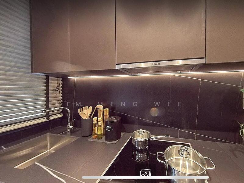 Hyll on Holland, 97 Holland Road, Tanglin / Holland / Bukit Timah, 2 Bedrooms, 700 sqft, Condominium For Sale, by Sim Meng Wee, 24930013 - PropertyGuru.com.sg