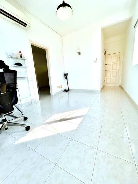 Michel Apartment, 291 Tanglin Road, Tanglin / Holland / Bukit Timah, 2 Bedrooms, 801 sqft, Walk-up Apartment For Rent, by Crystan Lim, 24932149 - Dining Room - PropertyGuru.com.sg