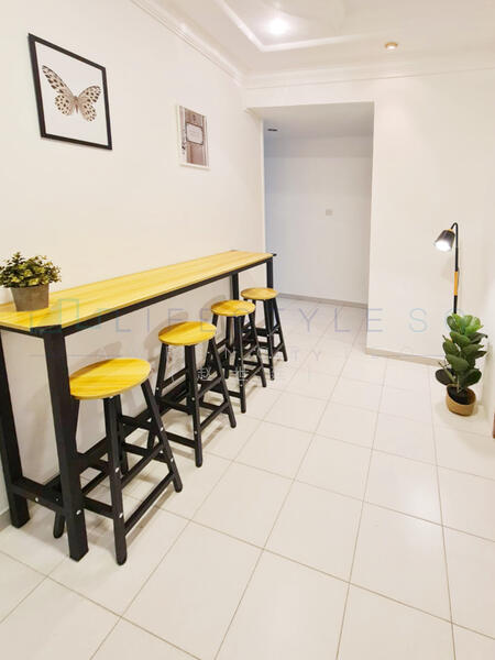For Rent - Fernwood Towers