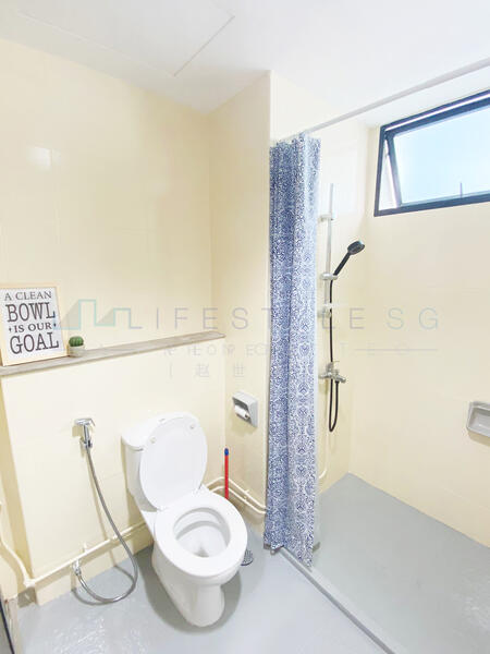 For Rent - Fernwood Towers