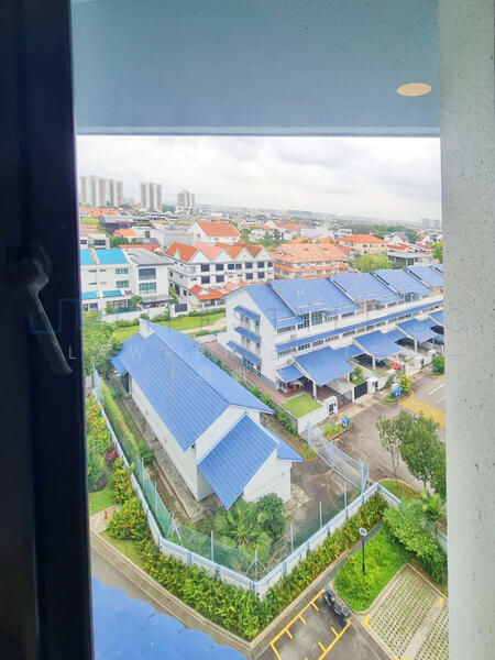 For Rent - Fernwood Towers