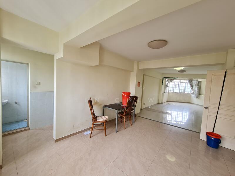 For Rent - Lakeside Tower