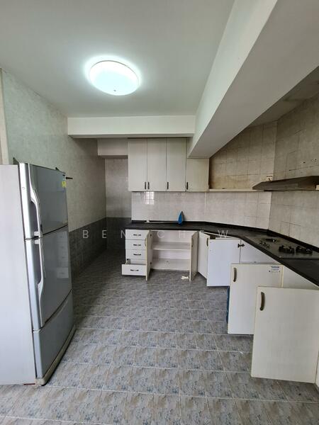 For Rent - Lakeside Tower