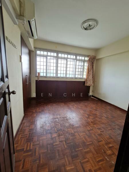 For Rent - Lakeside Tower