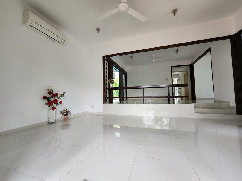 For Rent - ⭐️⭐️LANDED7772@2 STOREY BUNGALOW WITH POOL AT SUNSET VICINITY