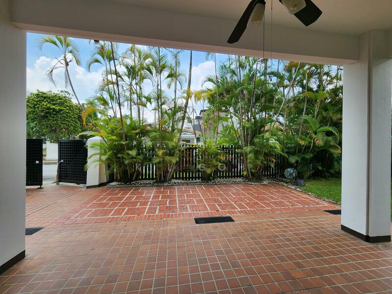 For Rent - ⭐️⭐️LANDED7772@2 STOREY BUNGALOW WITH POOL AT SUNSET VICINITY