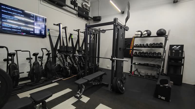 Robinson Road Level 3 Gym for Takeover, Robinson Road, 3,030 sqft, Food & Beverage For Rent, by Philip Peh, 24934316 - CommercialGuru.com.sg