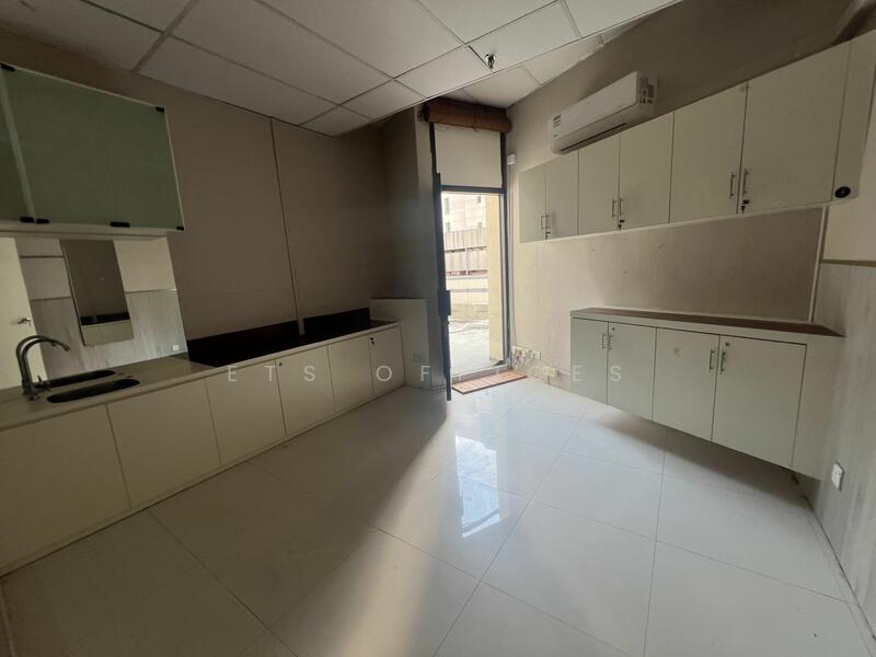 Orchard Plaza, 150 Orchard Road, 900 sqft, Medical For Rent, by HC, 24938611 - CommercialGuru.com.sg