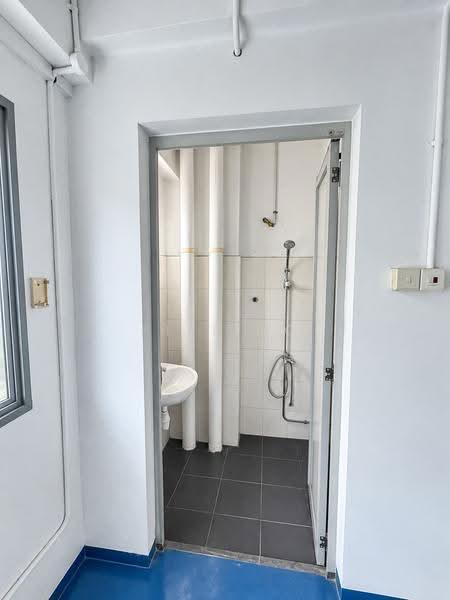 Synergy @ KB, 25 Kaki Bukit Road 4, Eunos / Geylang / Paya Lebar, 1,851 sqft, Factory / Workshop (B2) For Rent, by FiFi Ng, 24939628 - Bathroom - CommercialGuru.com.sg