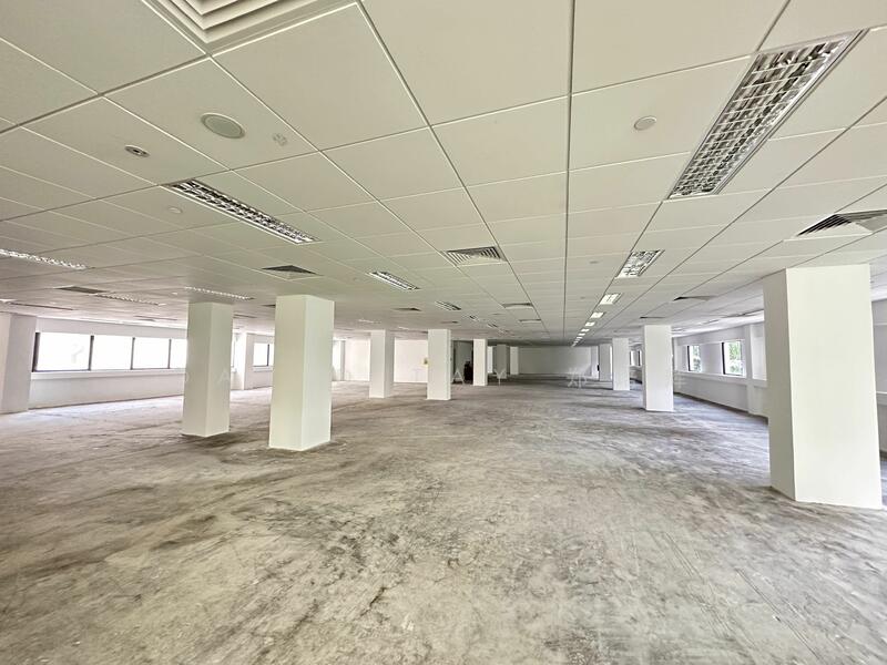 CES Centre, 171 Chin Swee Road, 1,432 sqft, Office For Rent, by David Tay 郑培辉, 24940159 - CommercialGuru.com.sg