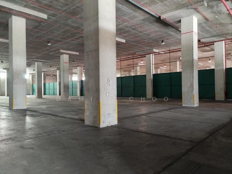 Ramp up warehouse with 13 loading bays, Boon Lay / Jurong / Tuas, 338,000 sqft, Warehouse For Rent, by Damien Choo, 24941447 - CommercialGuru.com.sg