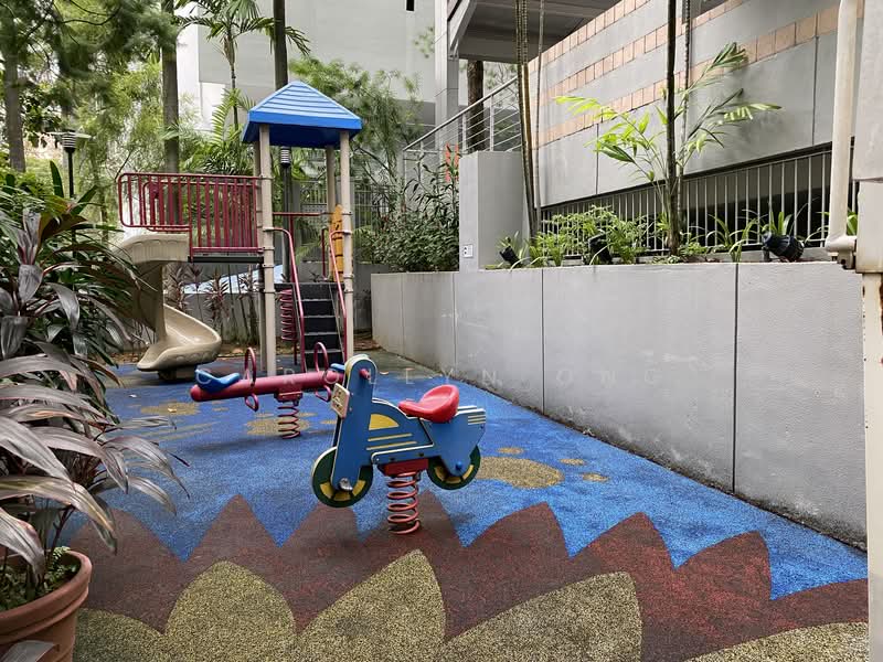 The Springs, 3 Moulmein Rise, 2 Bedrooms, 1,012 sqft, Apartment For Rent, by Carollyn Ong, 24942332 - Children's playground - PropertyGuru.com.sg