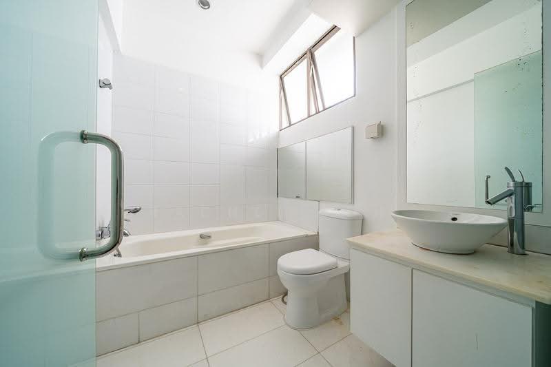 Coronation Grove, 138 - 140 Coronation Road, Tanglin / Holland / Bukit Timah, 2 Bedrooms, 1,249 sqft, Condominium For Rent, by Rachel Koh, 24942891 - PropertyGuru.com.sg