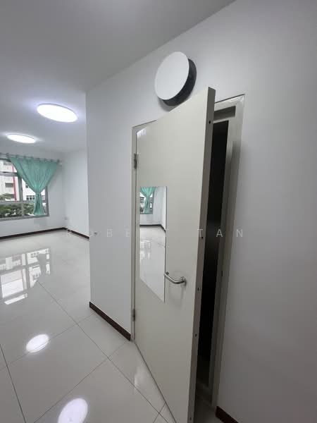 693B Woodlands Avenue 6, 693B Woodlands Avenue 6, 1 Bedroom, 506 sqft, HDB Flat For Rent, by Robert Tan, 24942940 - PropertyGuru.com.sg