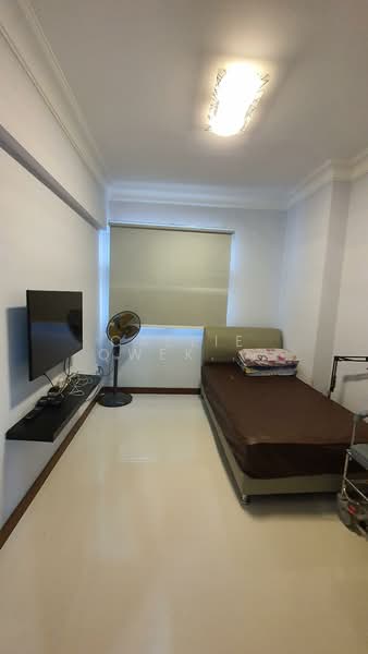 815B Choa Chu Kang Avenue 7, 815B Choa Chu Kang Avenue 7, 3 Bedrooms, 1,097 sqft, HDB Flat For Rent, by Callie Qwek Sor Chin, 24944426 - PropertyGuru.com.sg