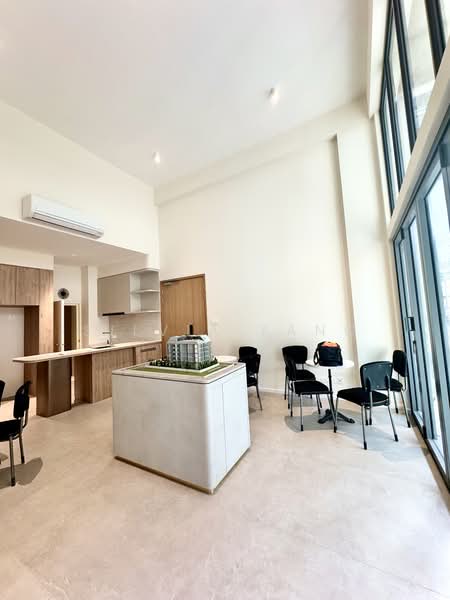 The Shorefront, 165A Jln. Loyang Besar, 4 Bedrooms, 1,572 sqft, Apartment For Sale, by Silvia Yang, 24944503 - PropertyGuru.com.sg