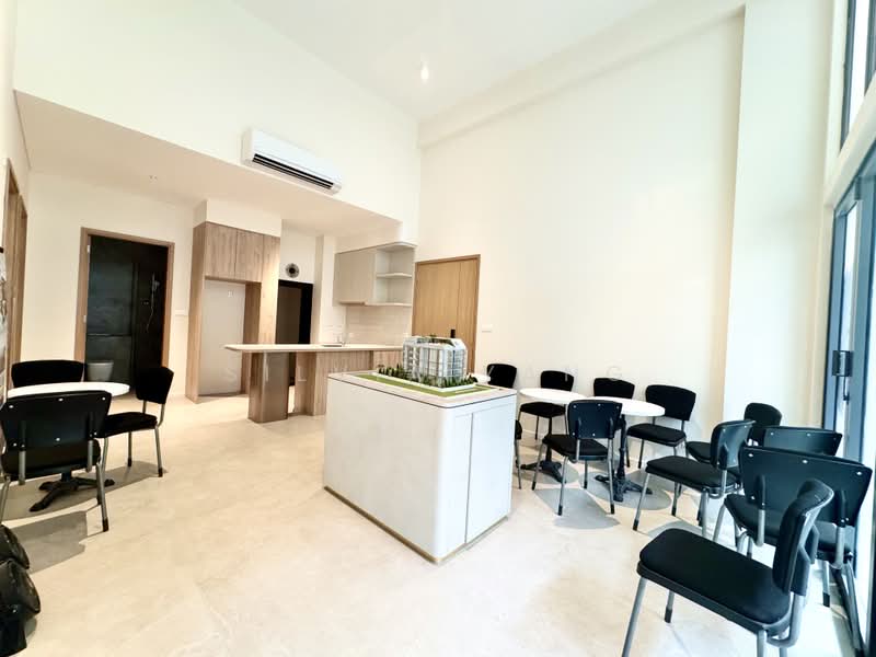 The Shorefront, 165A Jln. Loyang Besar, 4 Bedrooms, 1,572 sqft, Apartment For Sale, by Silvia Yang, 24944503 - PropertyGuru.com.sg