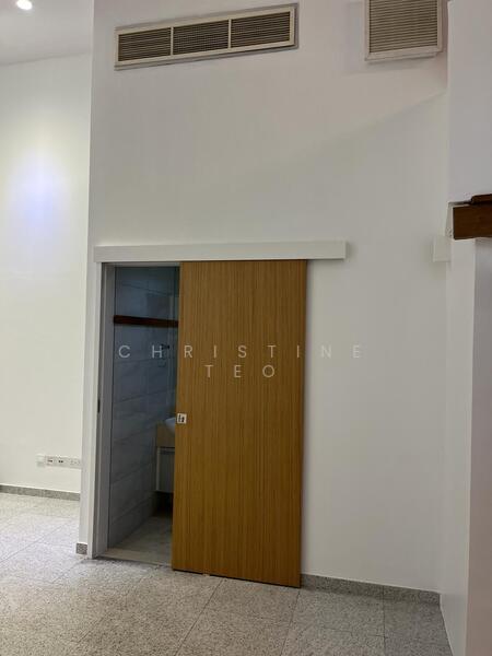 The Central, 12 Eu Tong Sen Street, 635 sqft, Office For Rent, by Christine Teo, 24944511 - CommercialGuru.com.sg