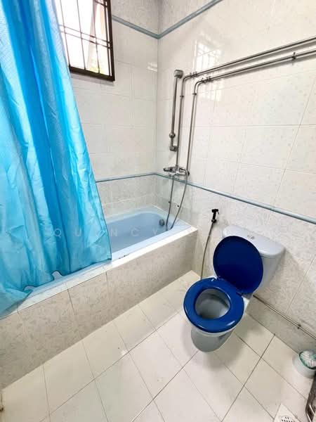 Villas Laguna, 366 Upper East Coast Road, Room Rental, 300 sqft, Condominium For Rent, by Quincy Sung, 24946903 - PropertyGuru.com.sg