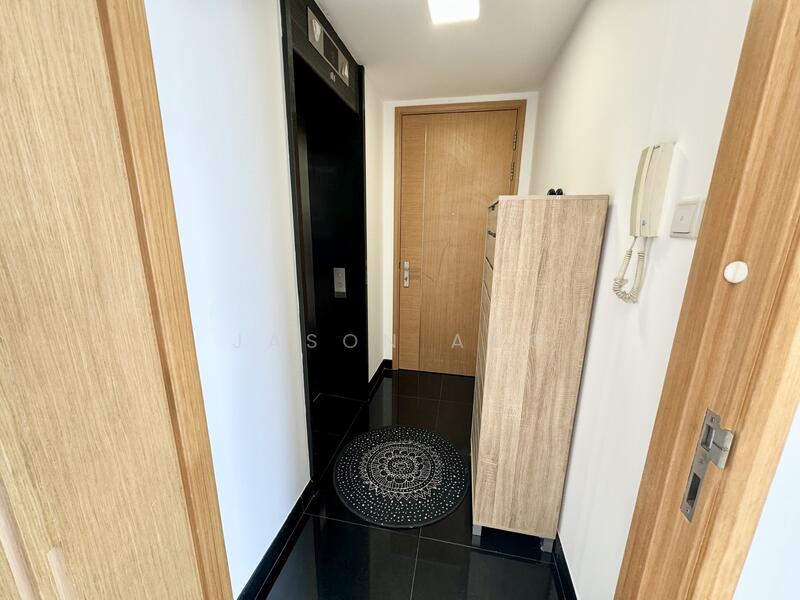 Park Infinia at Wee Nam, 2 Lincoln Road, 3 Bedrooms, 1,130 sqft, Condominium For Rent, by Jason Ang, 24947107 - Private lift lobby - PropertyGuru.com.sg