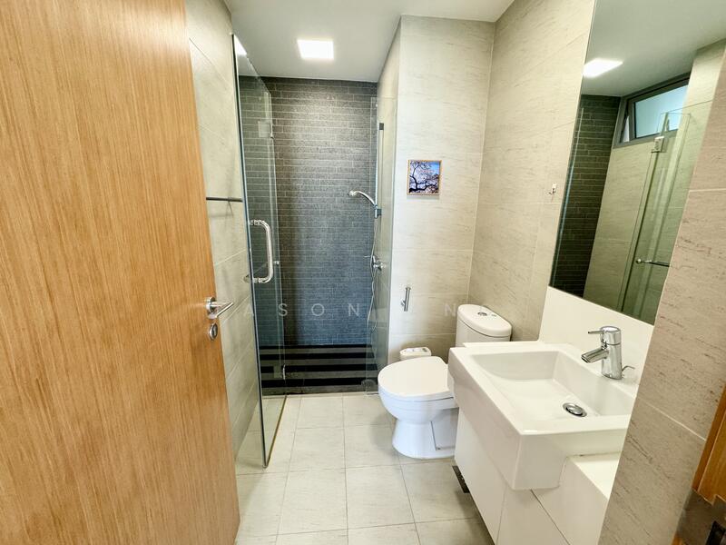 Park Infinia at Wee Nam, 2 Lincoln Road, 3 Bedrooms, 1,130 sqft, Condominium For Rent, by Jason Ang, 24947107 - Common bathroom - PropertyGuru.com.sg