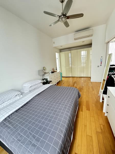 VIVA, 2 Suffolk Walk, 5 Bedrooms, 6,339 sqft, Condominium For Rent, by Juliana Ang, 24947207 - PropertyGuru.com.sg