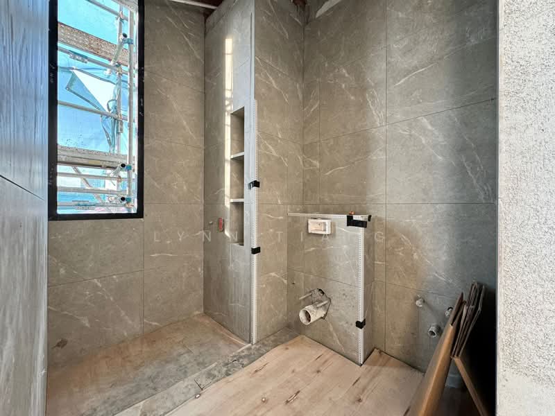 ❤️GIANT⚡️Brand New 3 Lvls Semi-D by Da Vinci Land w Pool, Lift& Attic, Aida Street / Opera Estate / East Coast, 5 Bedrooms, 5,900 sqft, Semi-Detached House For Sale, by Lynn Tiang, 24947536 - PropertyGuru.com.sg