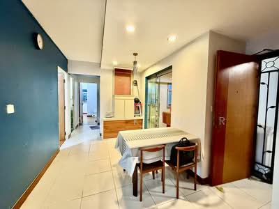 For Sale - 272B Sengkang Central