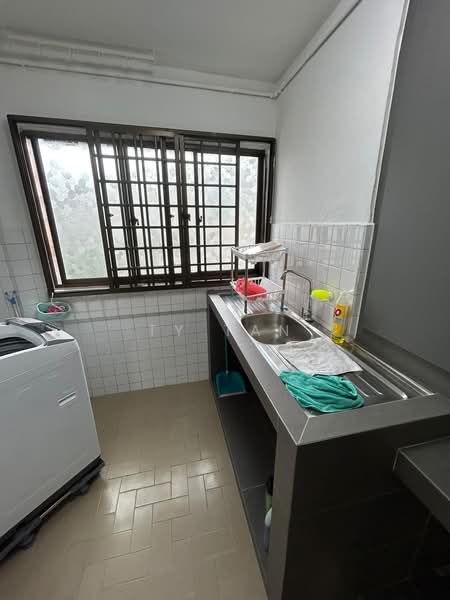 703 Hougang Avenue 2, 703 Hougang Avenue 2, Room Rental, 140 sqft, HDB Flat For Rent, by TY Tan, 24949441 - PropertyGuru.com.sg