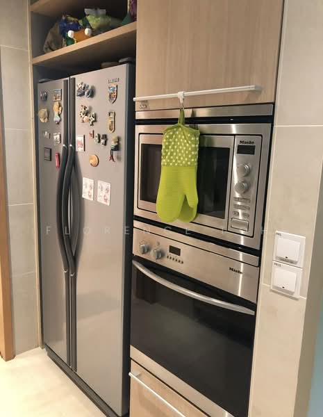 Tanglin Residences, 23 St Martin's Drive, 3 Bedrooms, 1,776 sqft, Condominium For Rent, by Florence Toh, 24952047 - PropertyGuru.com.sg