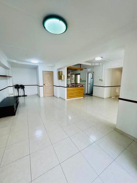 876 Woodlands Avenue 9, Admiralty / Woodlands