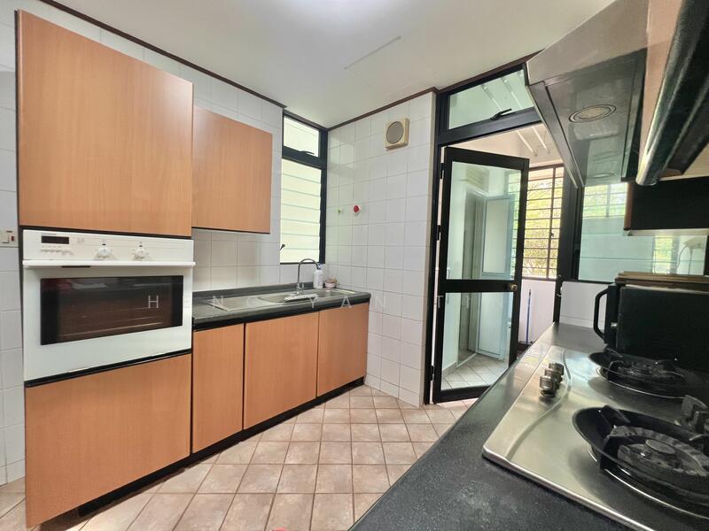 Spring Grove, 53 Grange Road, 3 Bedrooms, 1,335 sqft, Condominium For Rent, by Heng Yan Ting, 24952717 - PropertyGuru.com.sg