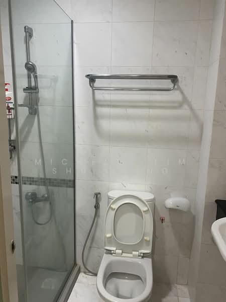 Laguna 88, 46 Eastwood Road, 3 Bedrooms, 1,130 sqft, Condominium For Rent, by Michelle Lim Shu Ching, 24953903 - PropertyGuru.com.sg