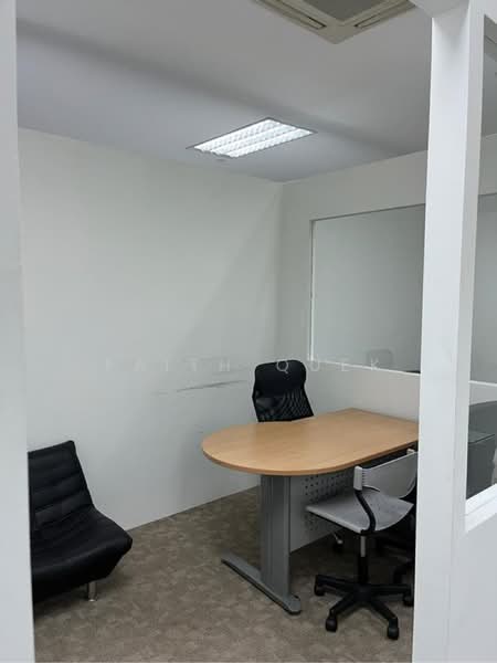 Ubi Techpark, 10 10 Ubi Crescent, 1,936 sqft, Light Industrial (B1) For Sale, by Faith Quek, 24954591 - CommercialGuru.com.sg