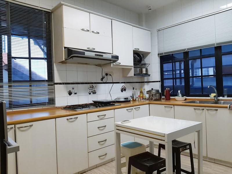 No Owner ! Spacious & Nicely Furnished, Near Bedok, Fidelio Street, Bedok / Upper East Coast, Room Rental, 196 sqft, Bungalow House For Rent, by Julian Khoo, 24954686 - Kitchen - PropertyGuru.com.sg