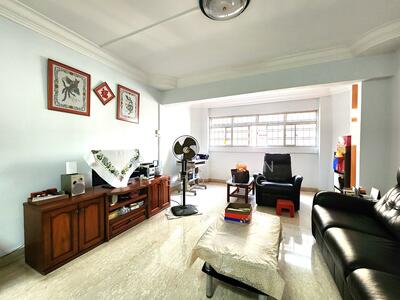 For Rent - 323 Jurong East Street 31