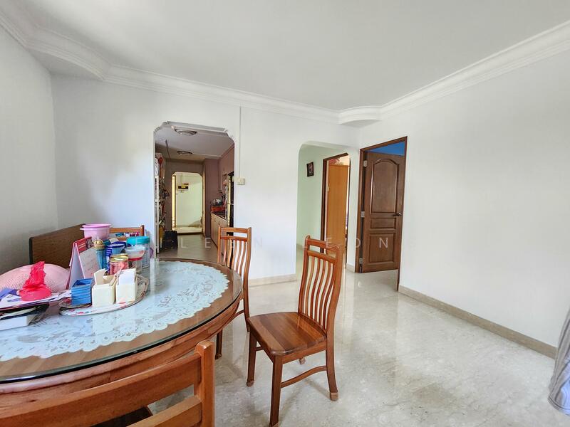 For Rent - 323 Jurong East Street 31