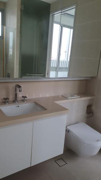 Sarkies Green, 10 Sarkies Road, Tanglin / Holland / Bukit Timah, 2 Bedrooms, 667 sqft, Condominium For Rent, by Peter Koh, 24955306 - Bathroom - PropertyGuru.com.sg